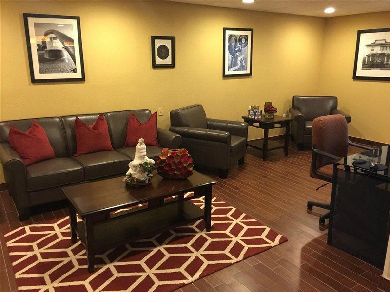 فندق Baymont By Wyndham Southfield/Detroit المظهر الخارجي الصورة