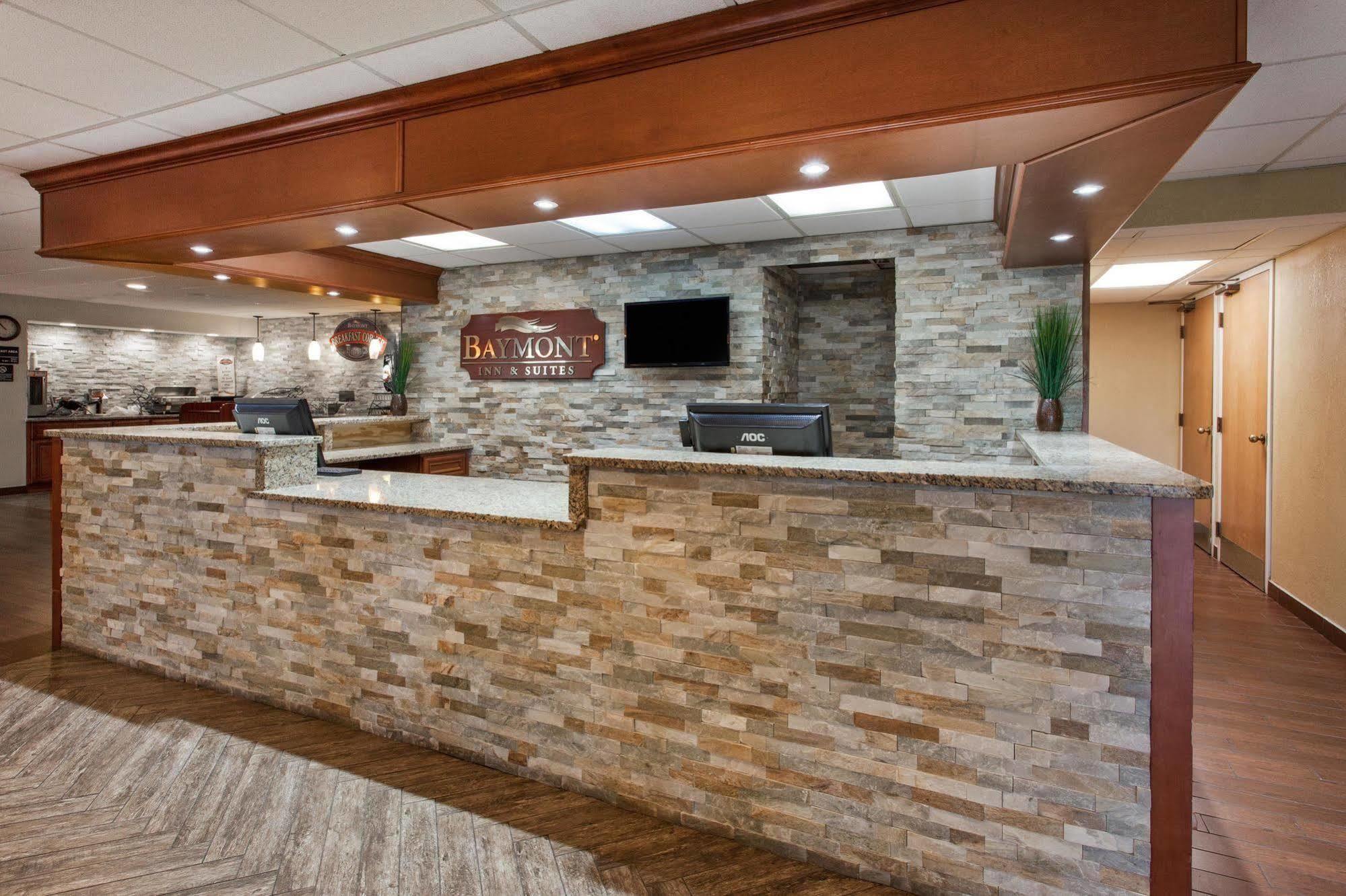فندق Baymont By Wyndham Southfield/Detroit المظهر الخارجي الصورة