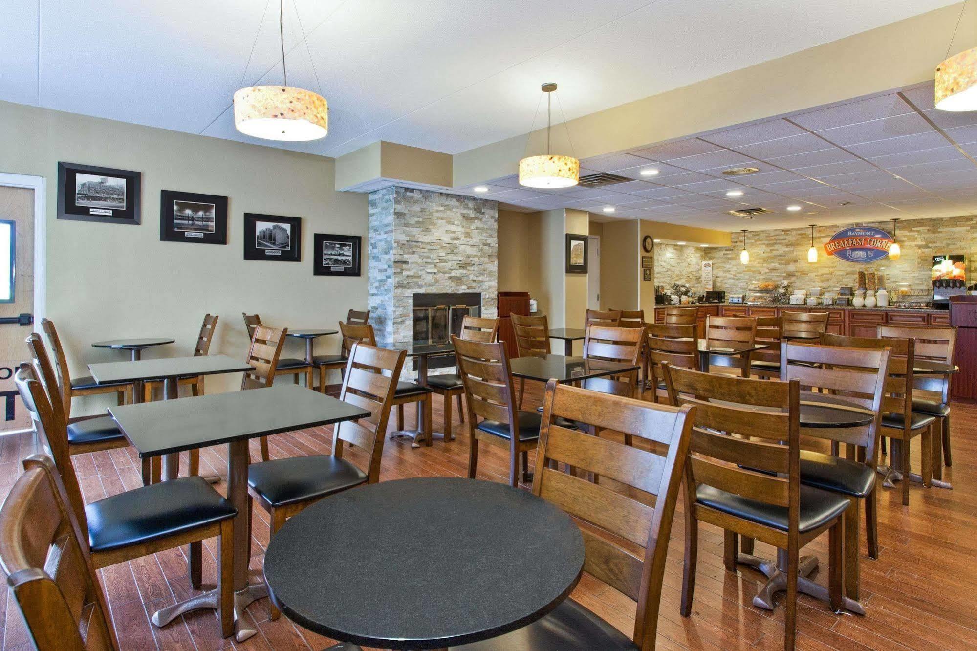 فندق Baymont By Wyndham Southfield/Detroit المظهر الخارجي الصورة